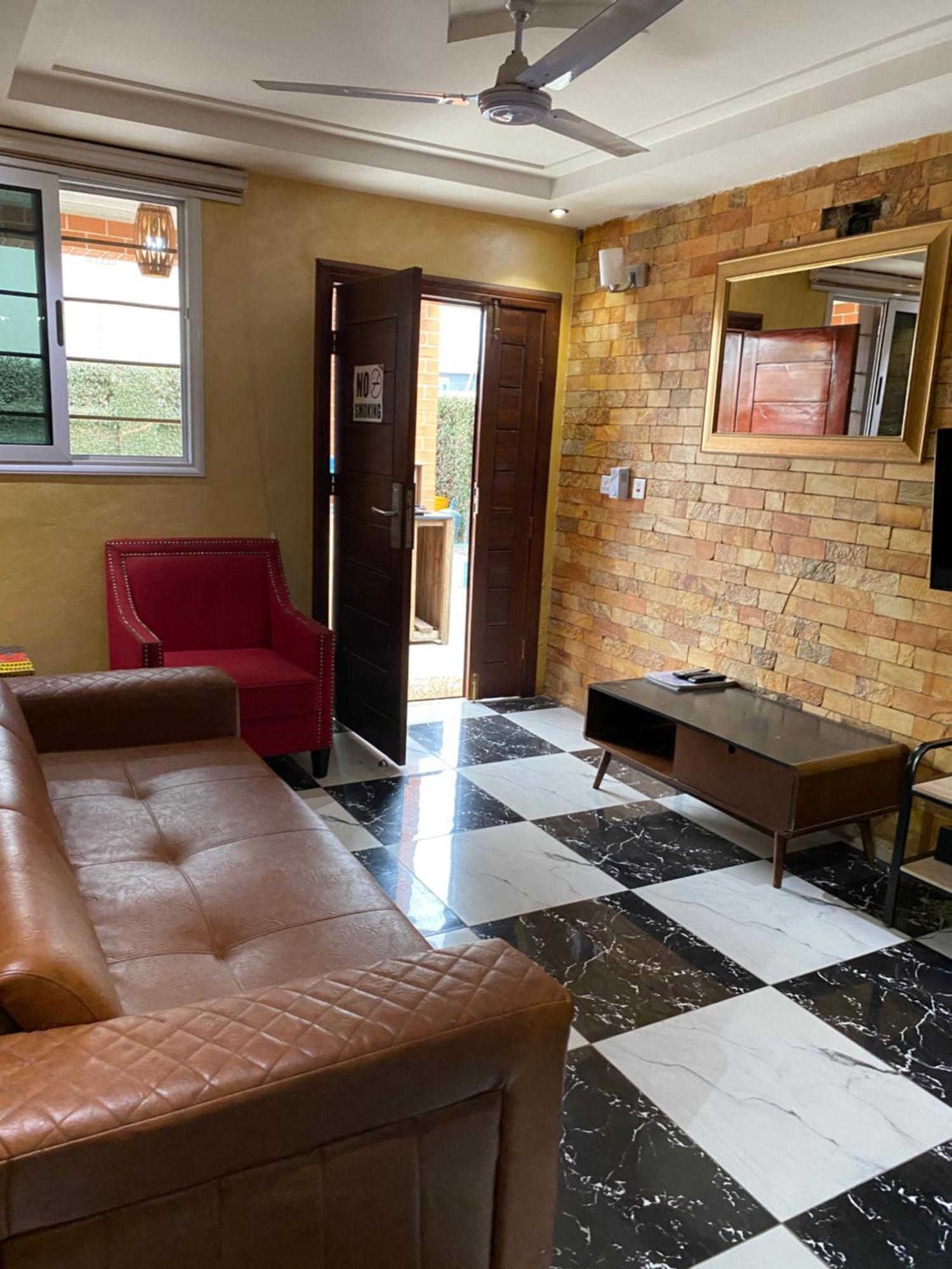 Bays Boutique Apartment Accra Buitenkant foto